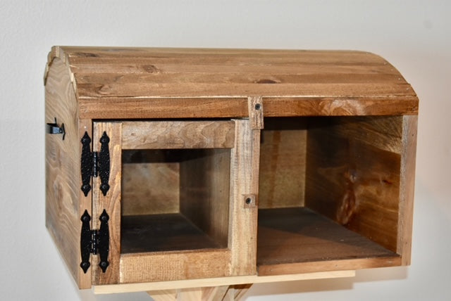 Picture: Small, Rustic Stain finished Treasure Box.
